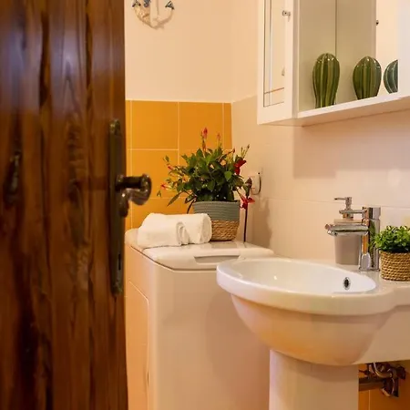 Elicriso Le Bombarde, Villa Alghero